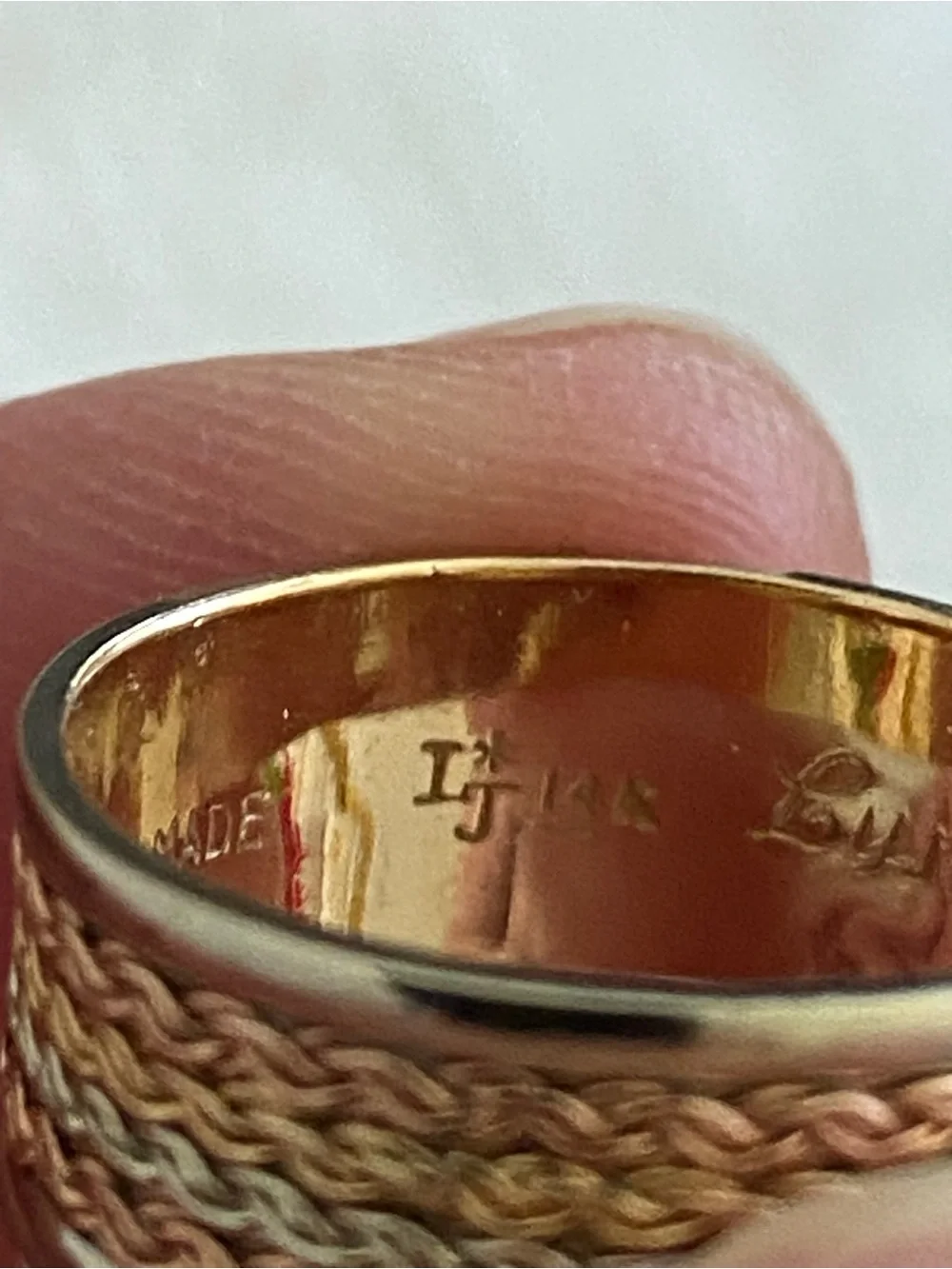 14 K solid gold ring